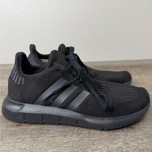 Adidas Original Swift Run AQ0863 Woman's 6.5 Black
